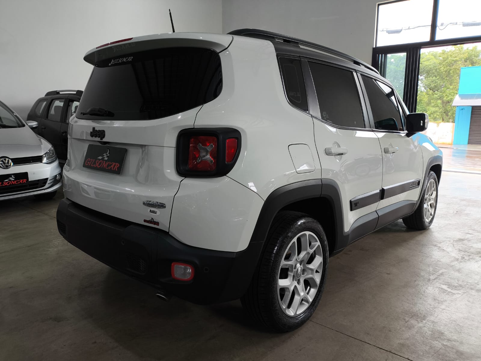 Renegade Longitude 1.8 Automático