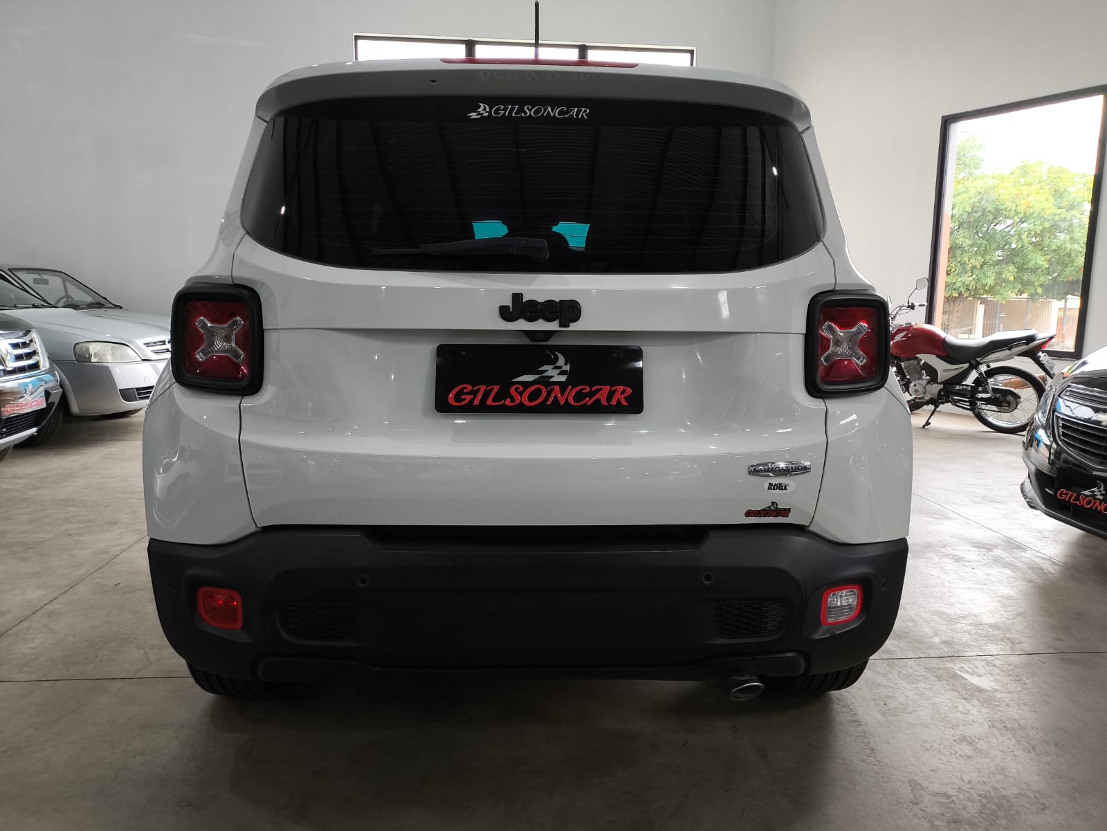 Renegade Longitude 1.8 Automático