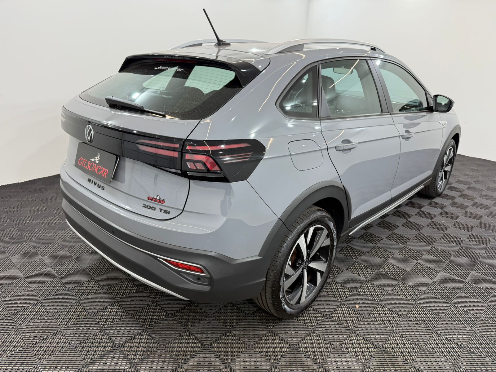 Nivus Highline 1.0 Turbo 200 TSI Automático