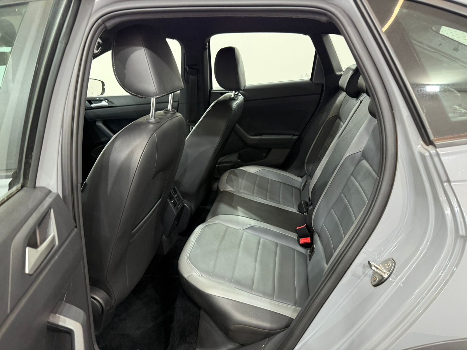 Nivus Highline 1.0 Turbo 200 TSI Automático