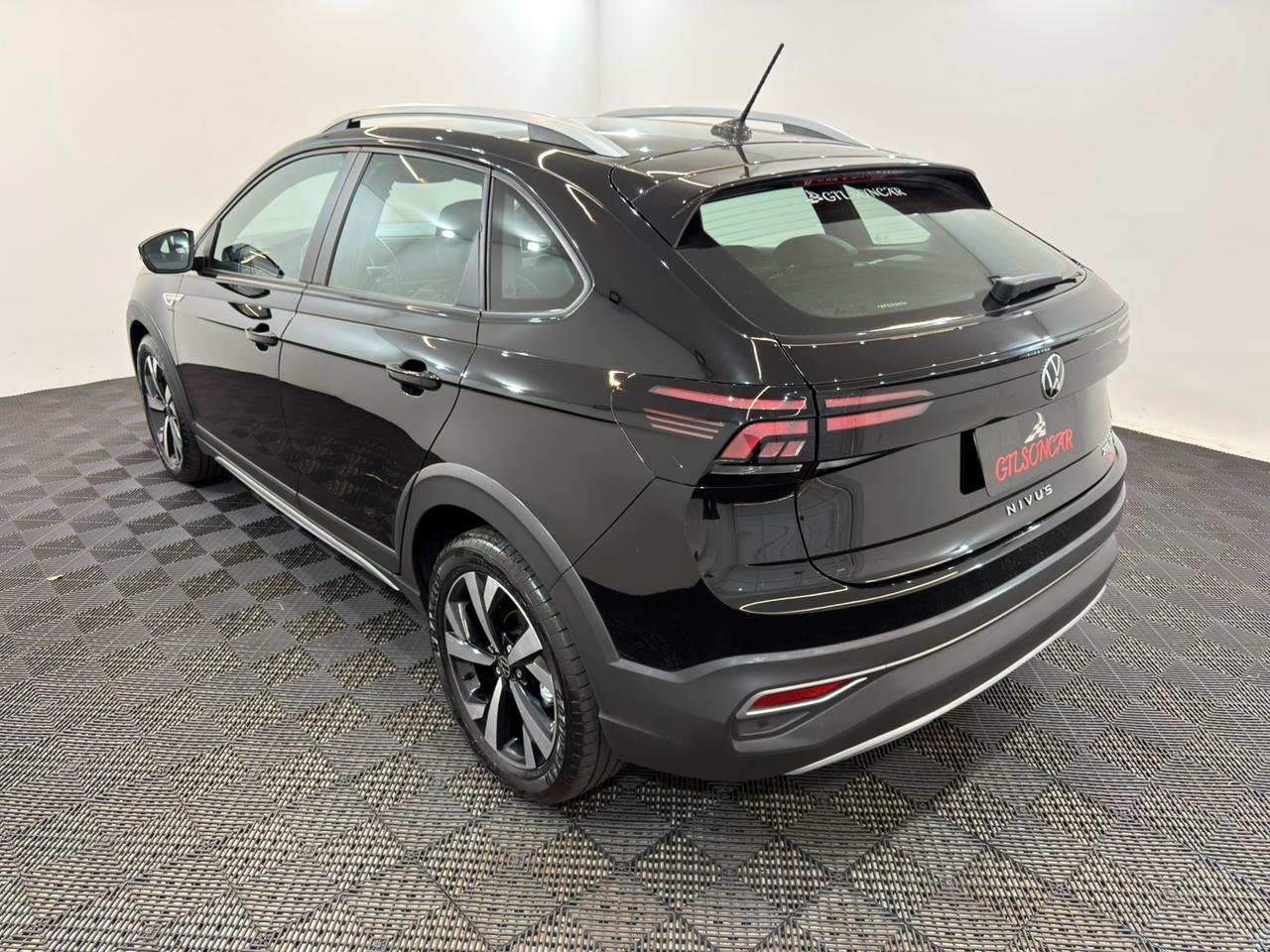 Nivus Highline 1.0 Turbo Automático