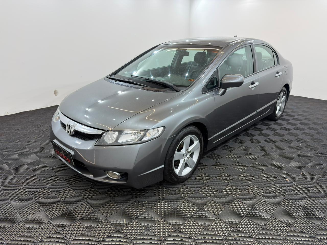 Civic LXS 1.8 Automático