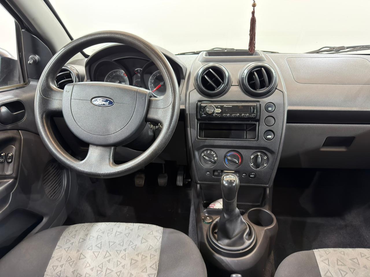 Fiesta Sedan 1.6