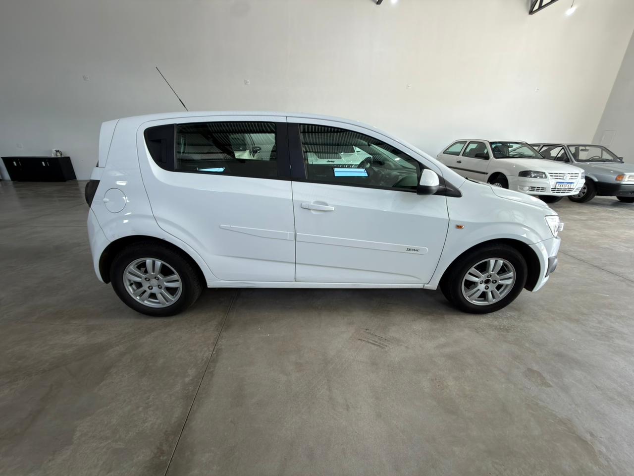 Sonic LT Hatch 1.6 Automático