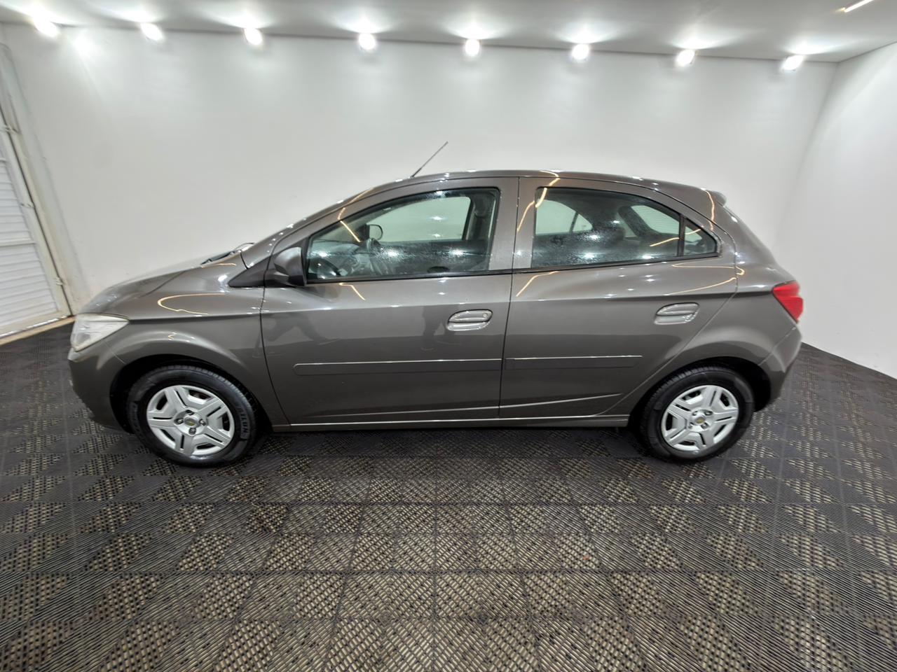 Onix LT 1.0