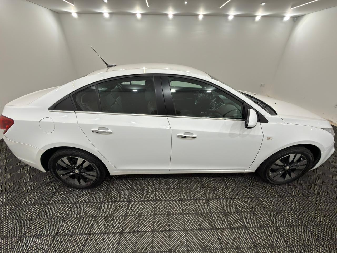 Cruze Sedan LTZ 1.8 Automático