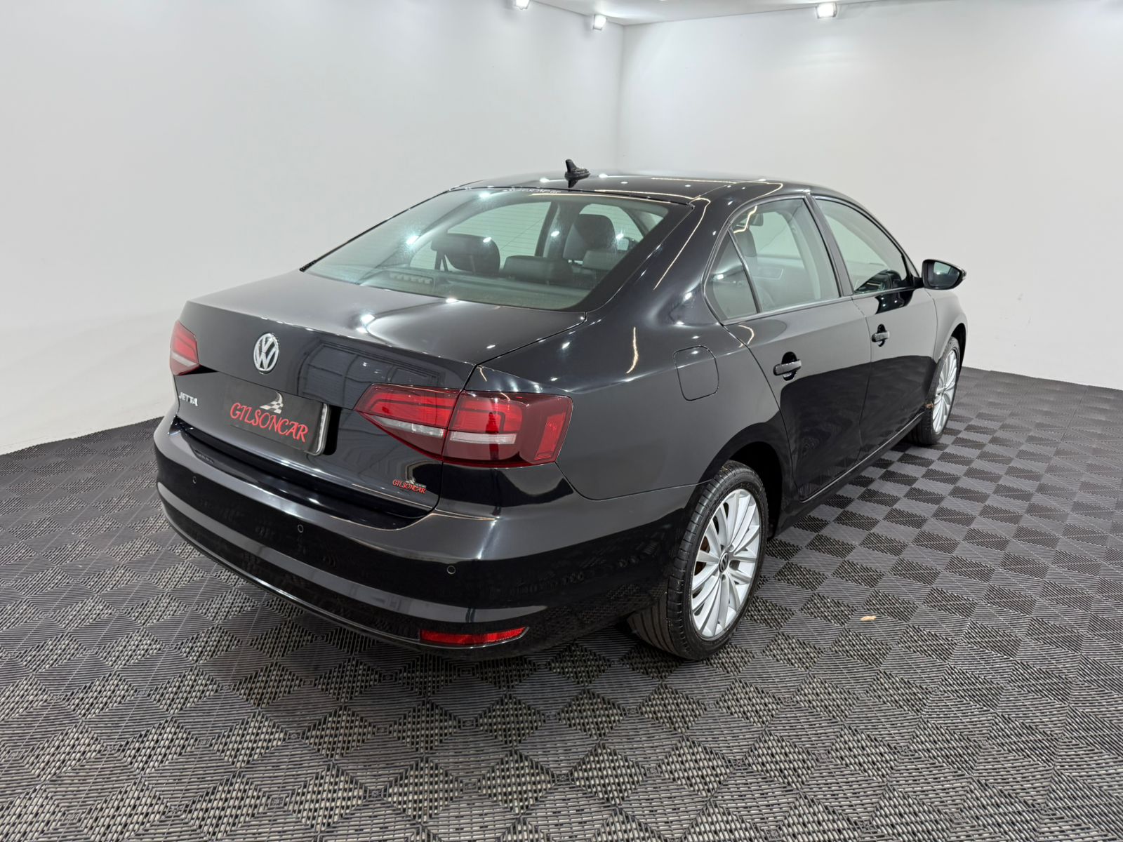 Jetta Confortline 2.0 Automático