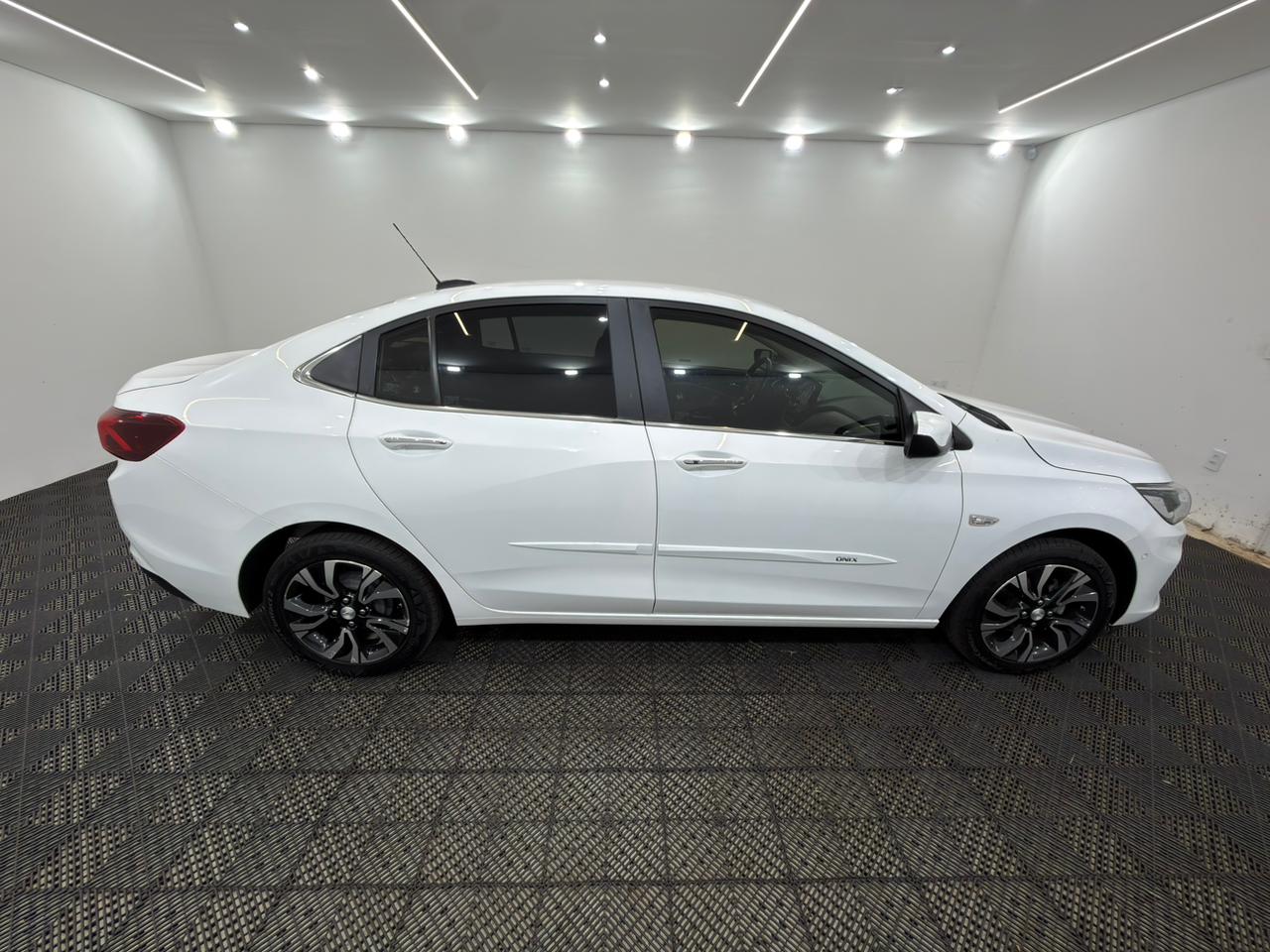 Onix Plus Premier 2 1.0 Turbo Automático