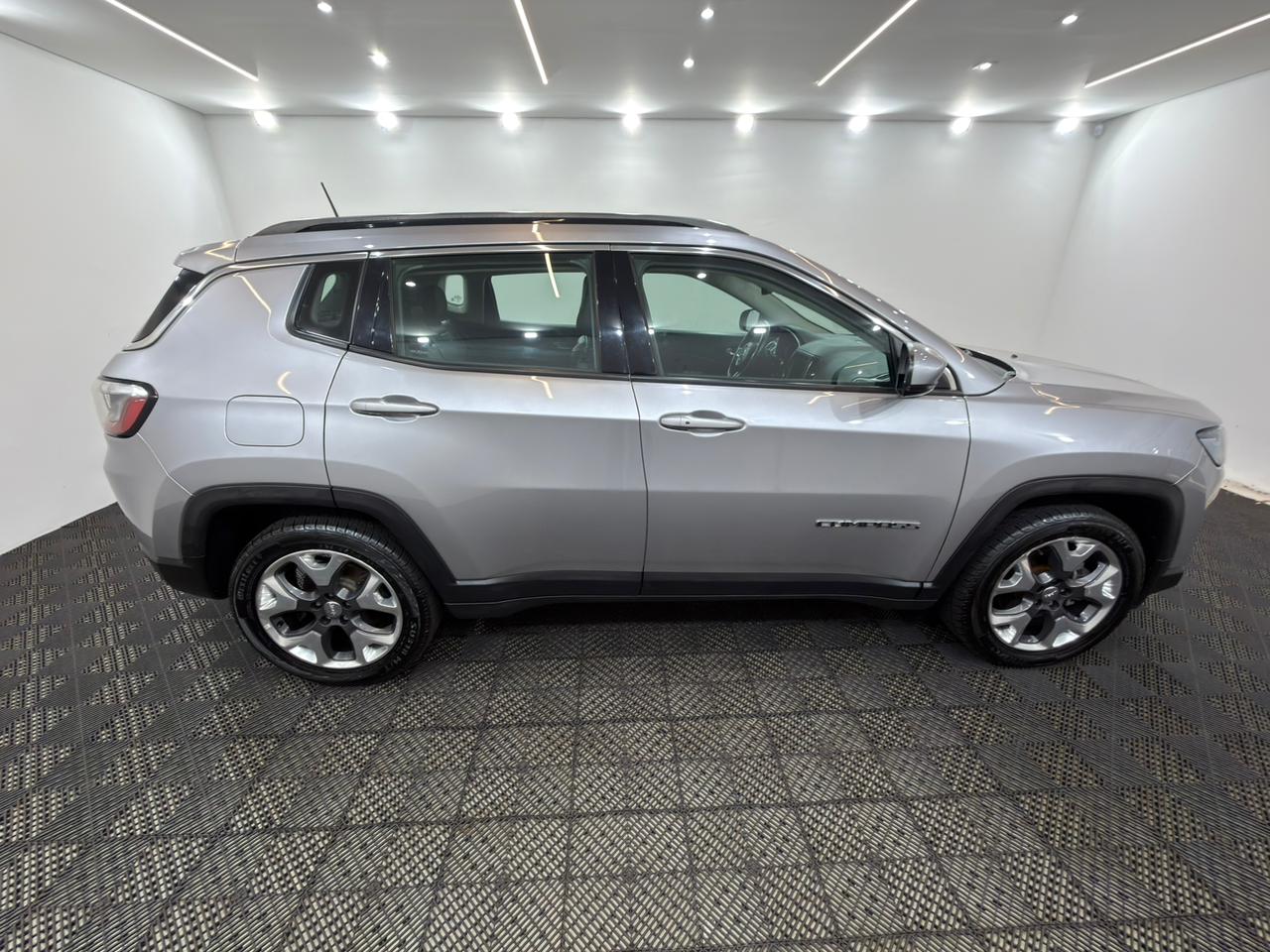 Compass Longitude 2.0 Automático