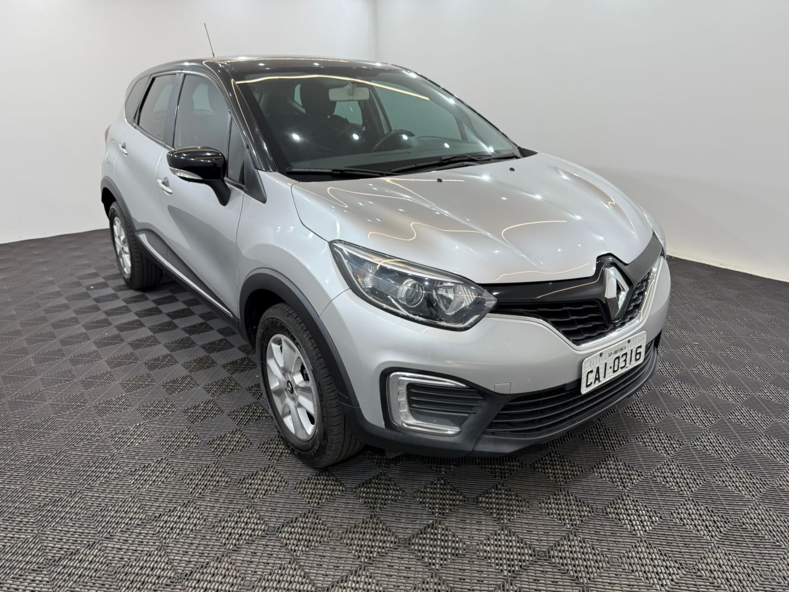 Captur Life 1.6 Automática CVT