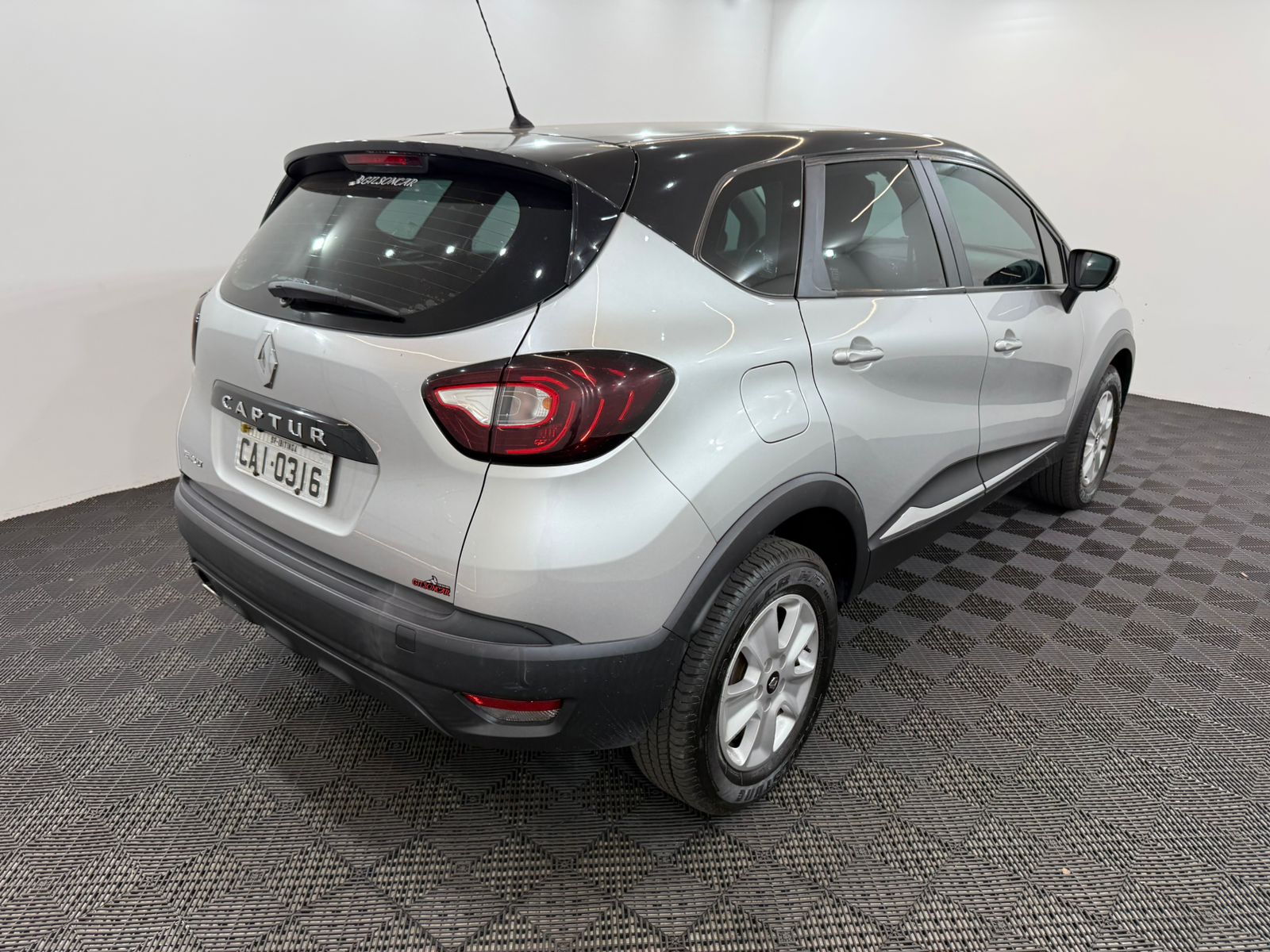 Captur Life 1.6 Automática CVT