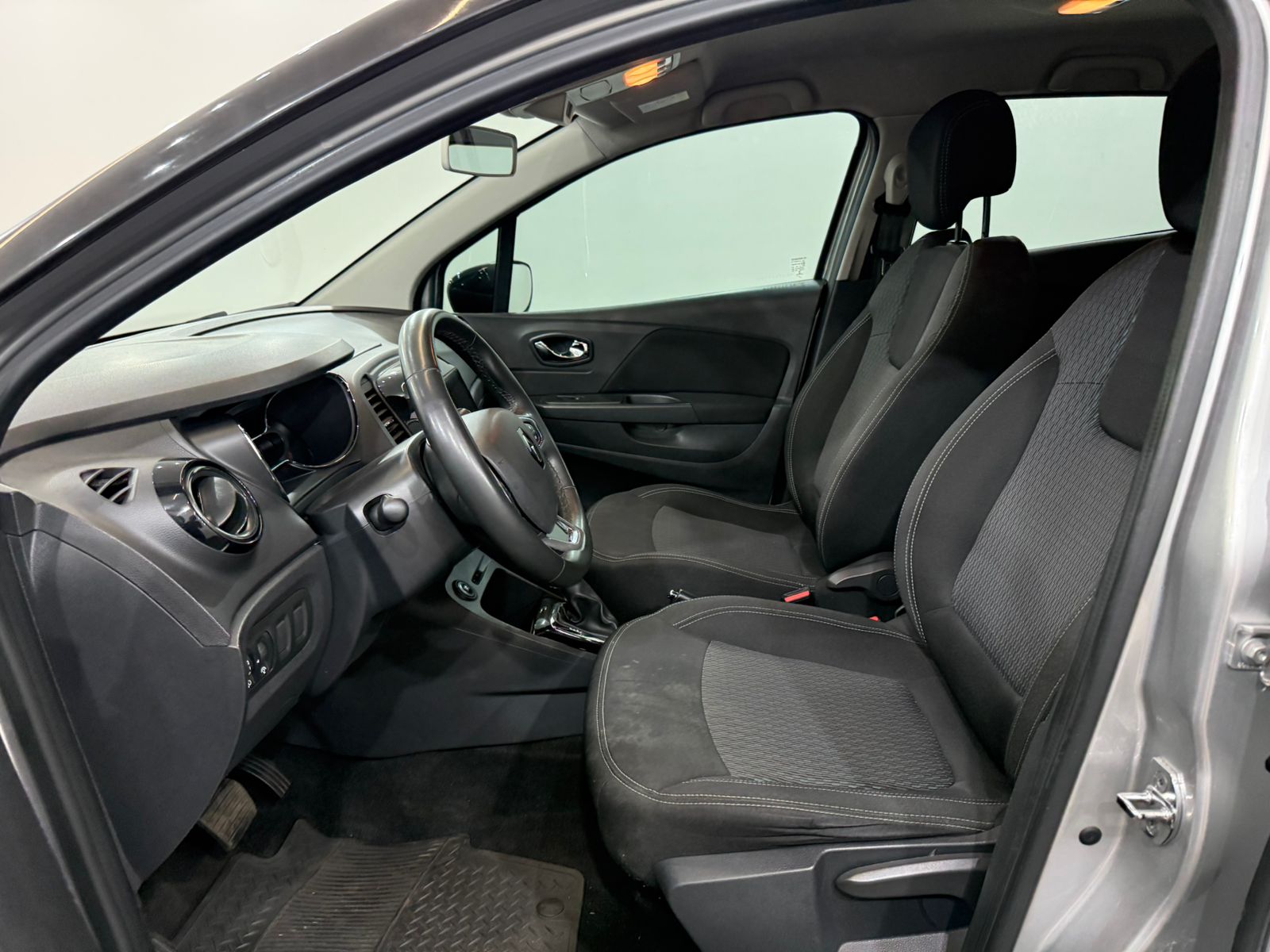 Captur Life 1.6 Automática CVT