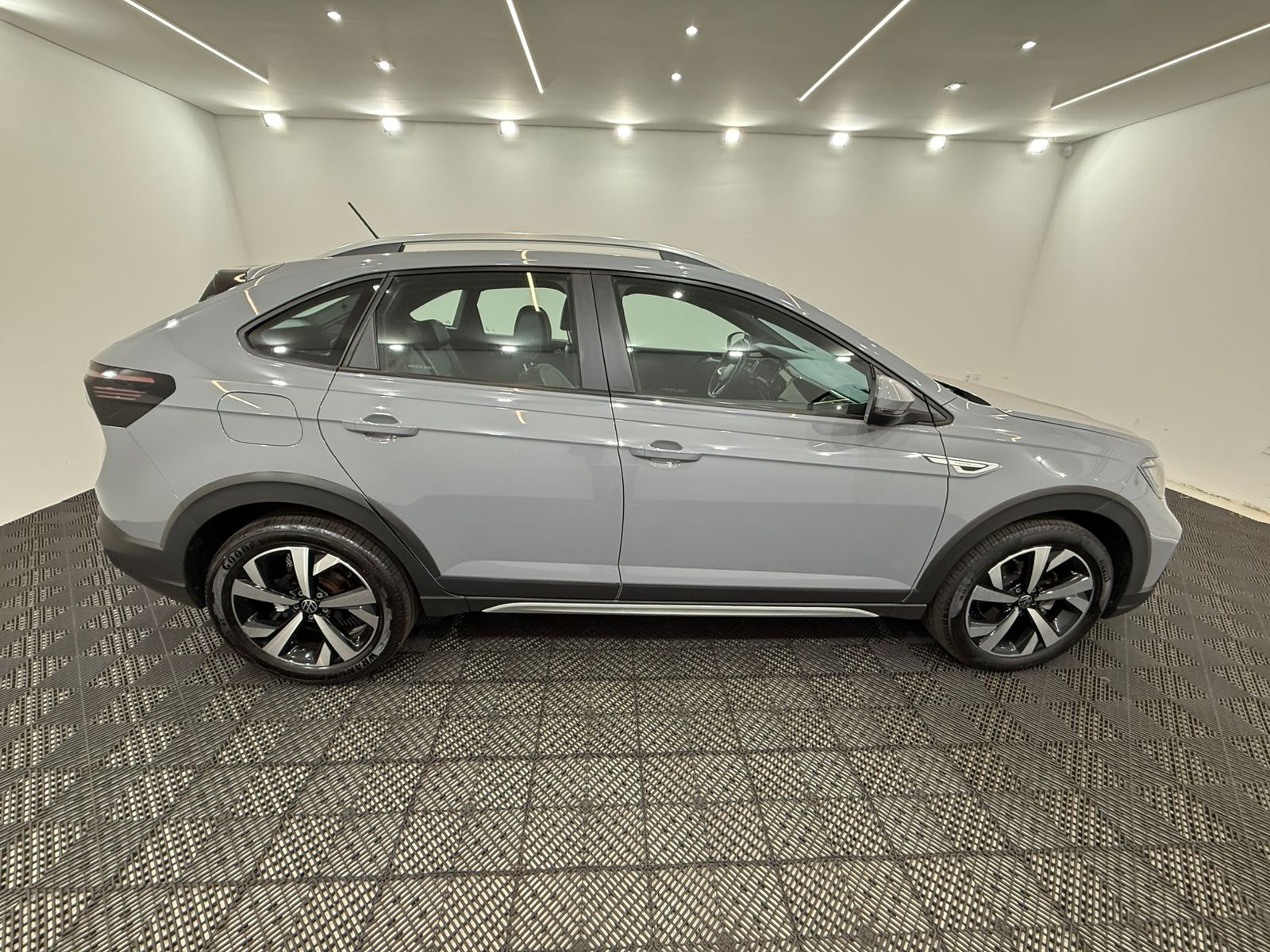 Nivus Highline 1.0 Turbo 200 TSI Automático