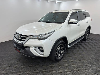 Hillux SW4 SRX Diamond 7 Lugares 2.8 Turbo Diesel Automática