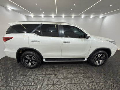 Hillux SW4 SRX Diamond 7 Lugares 2.8 Turbo Diesel Automática