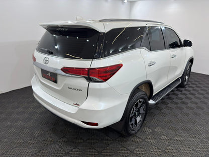 Hillux SW4 SRX Diamond 7 Lugares 2.8 Turbo Diesel Automática