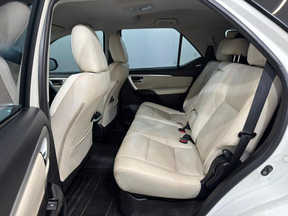 Hillux SW4 SRX Diamond 7 Lugares 2.8 Turbo Diesel Automática