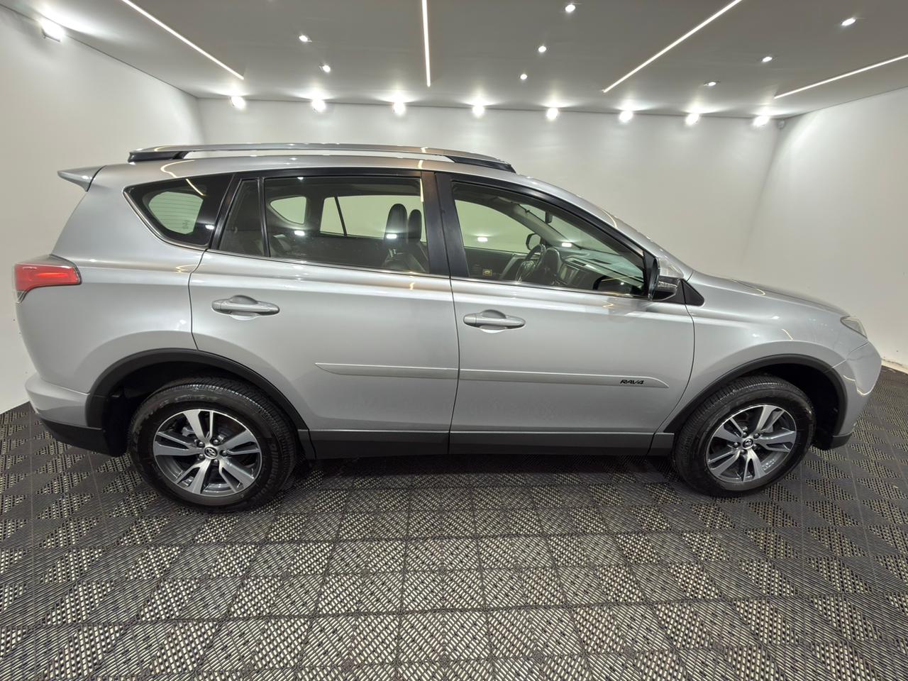 RAV4 2.0 Automática