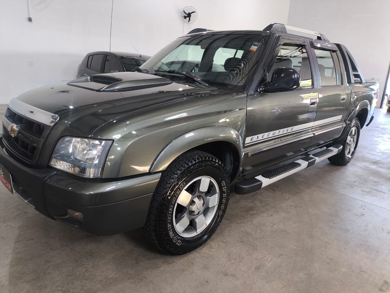 S10 Executive 2.4