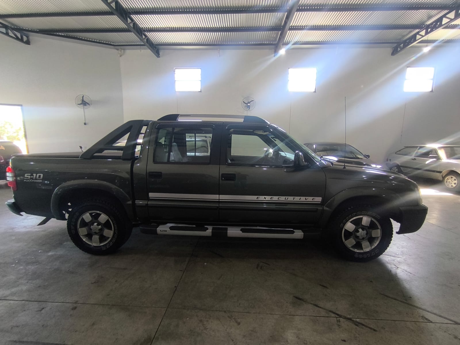 S10 Executive 2.4