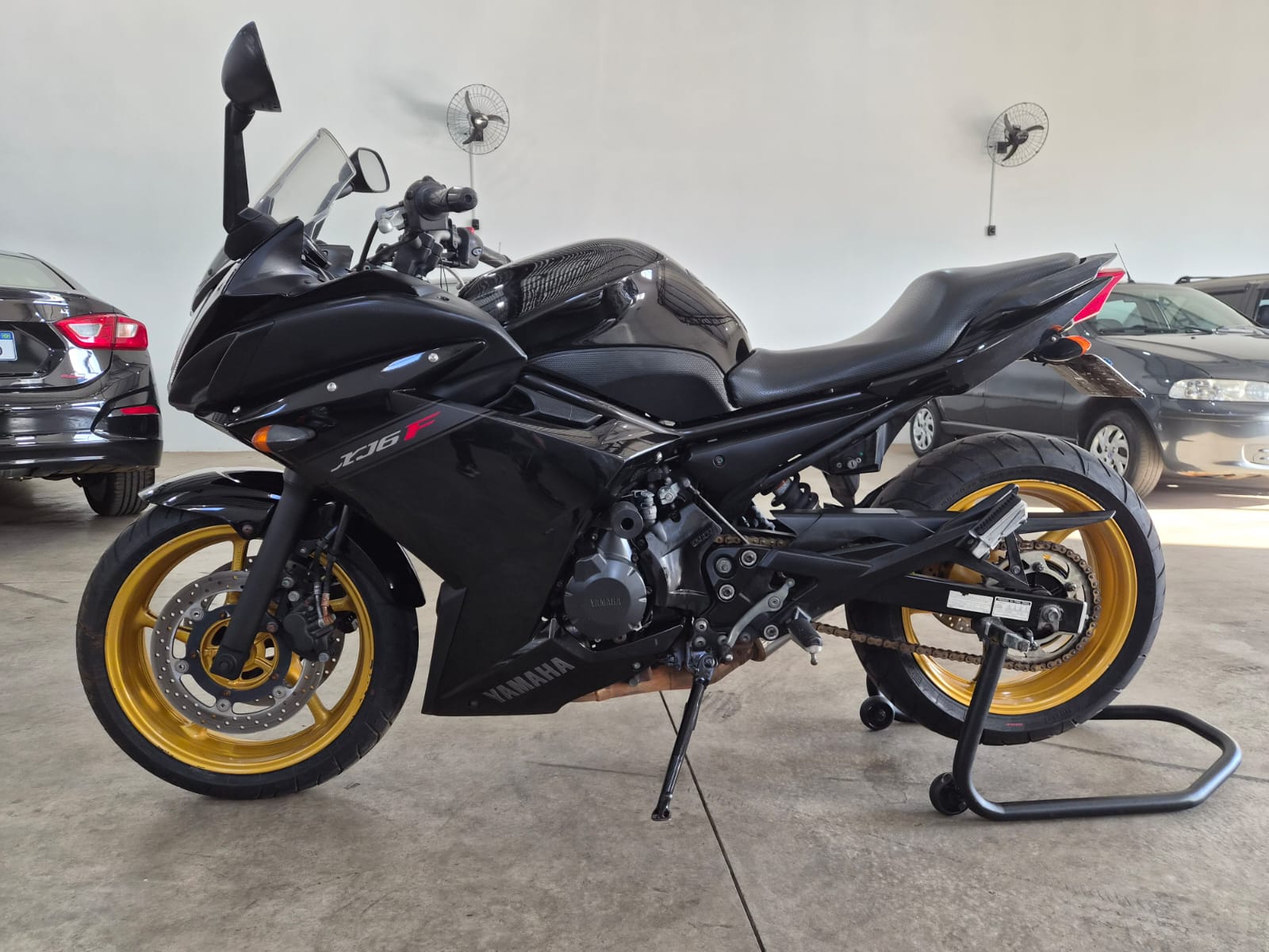 XJ6 F 600cc