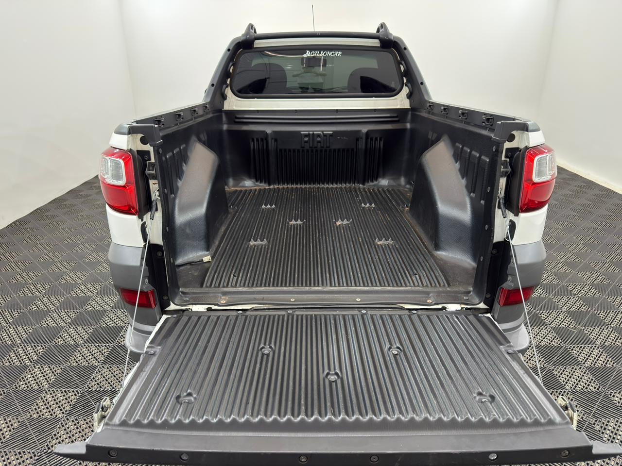 Strada Hard Working 1.4 Cabine Simples