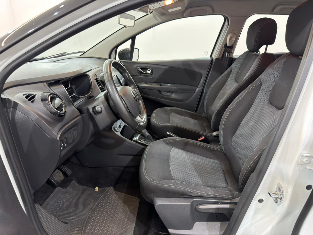 Captur Life 1.6 Automática