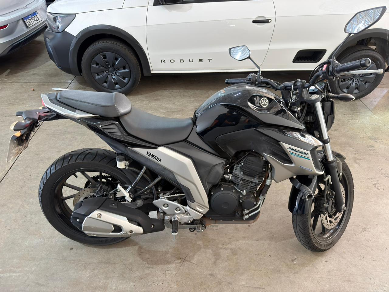 FZ25 Fazer 250