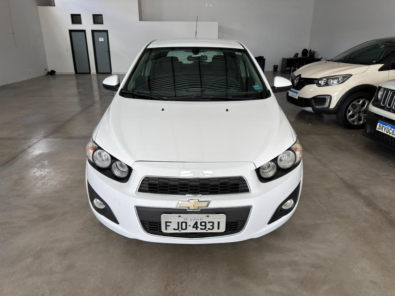 Sonic LT Hatch 1.6 Automático