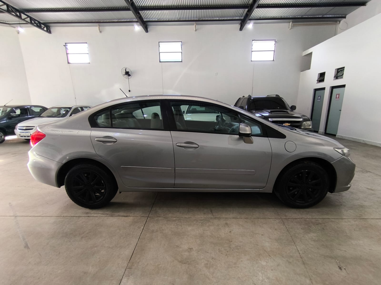 Civic LXS 1.8 Automático
