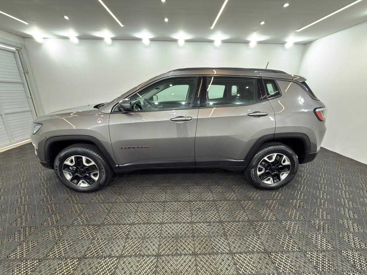 Compass Trailhawk 2.0 Turbo Diesel Automático 4X4