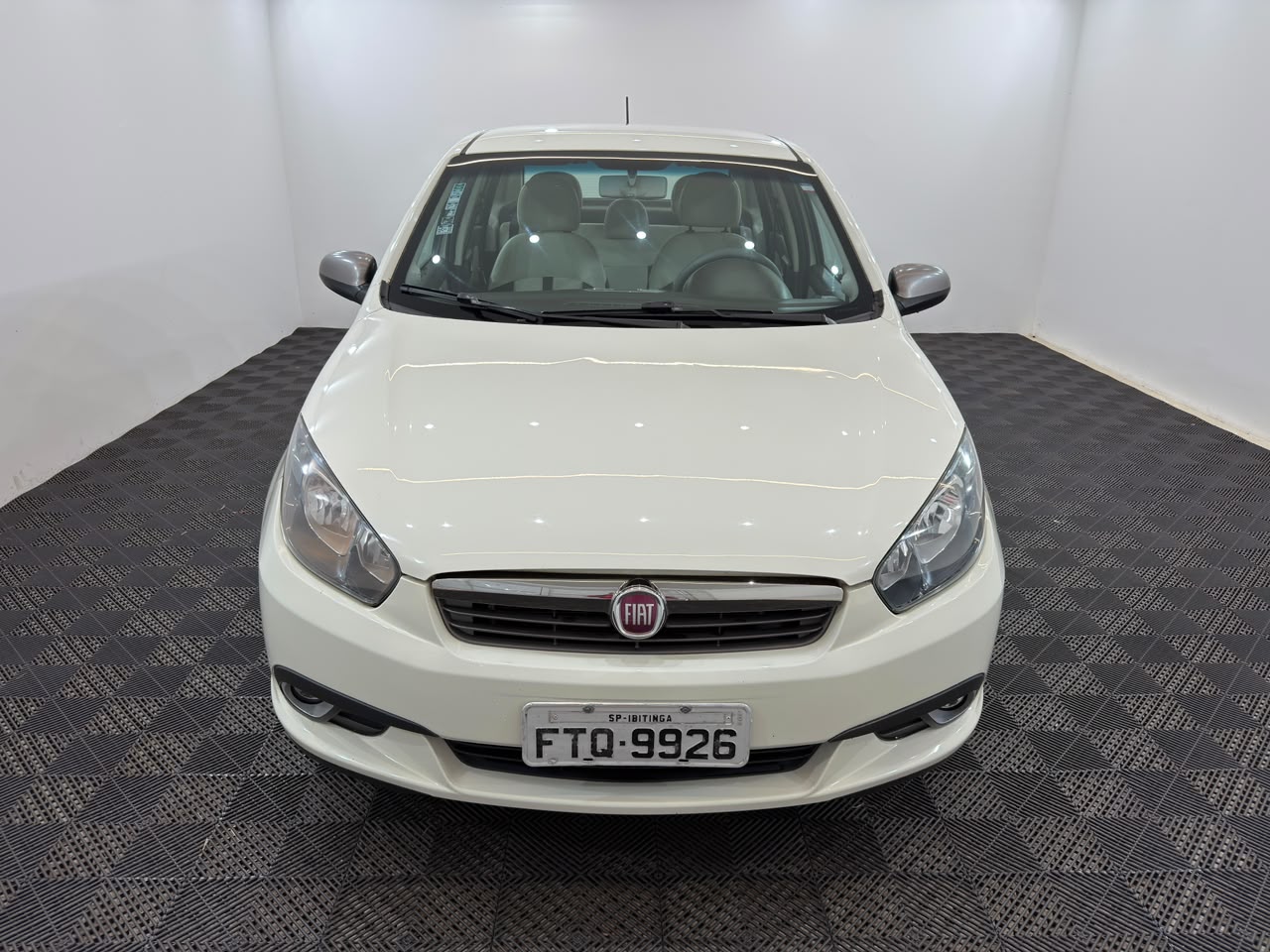 Siena Essence 1.6 Automatizado