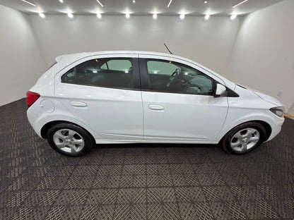 Onix LT 1.4 Automático