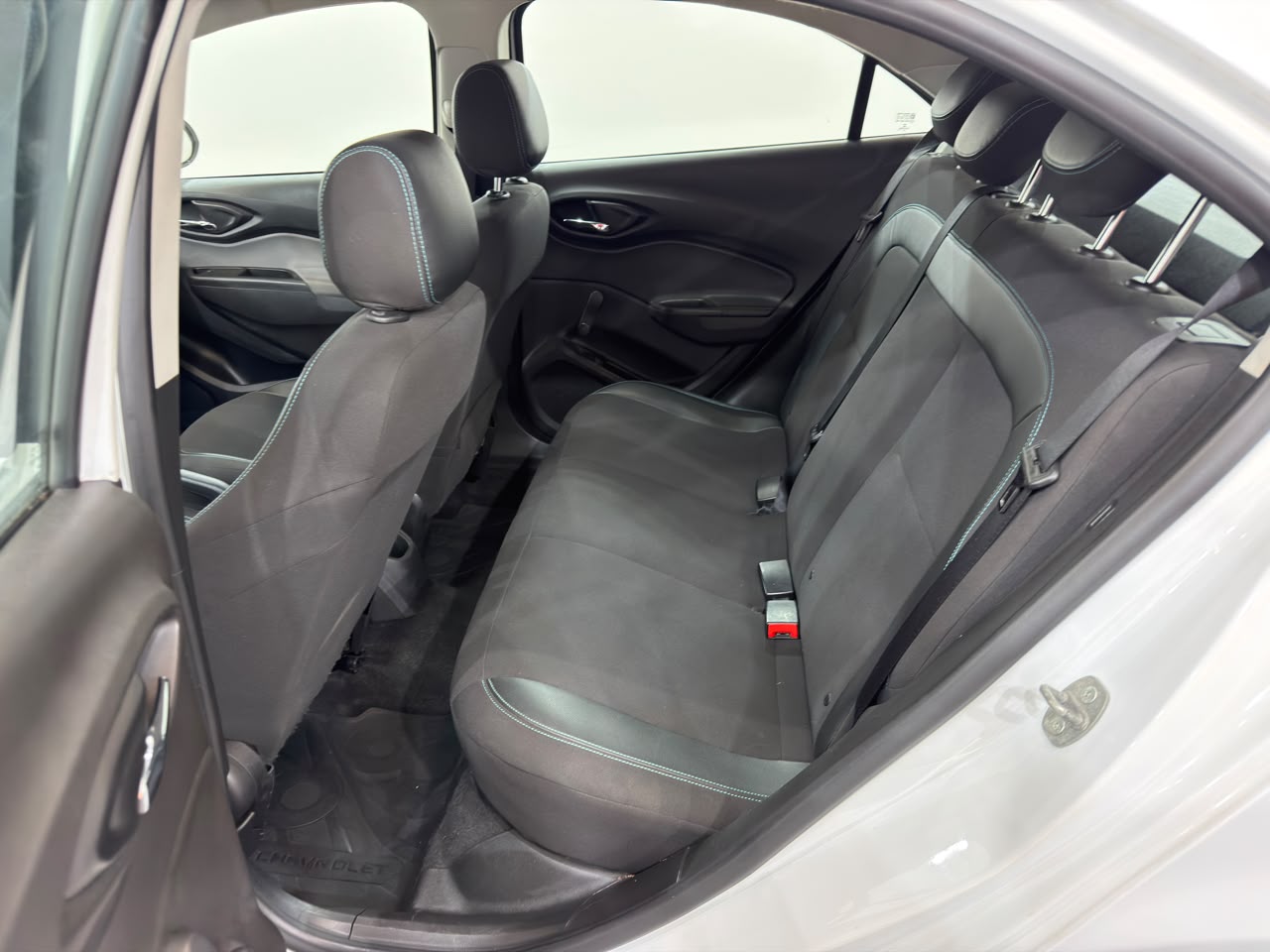 Onix LT 1.4 Automático