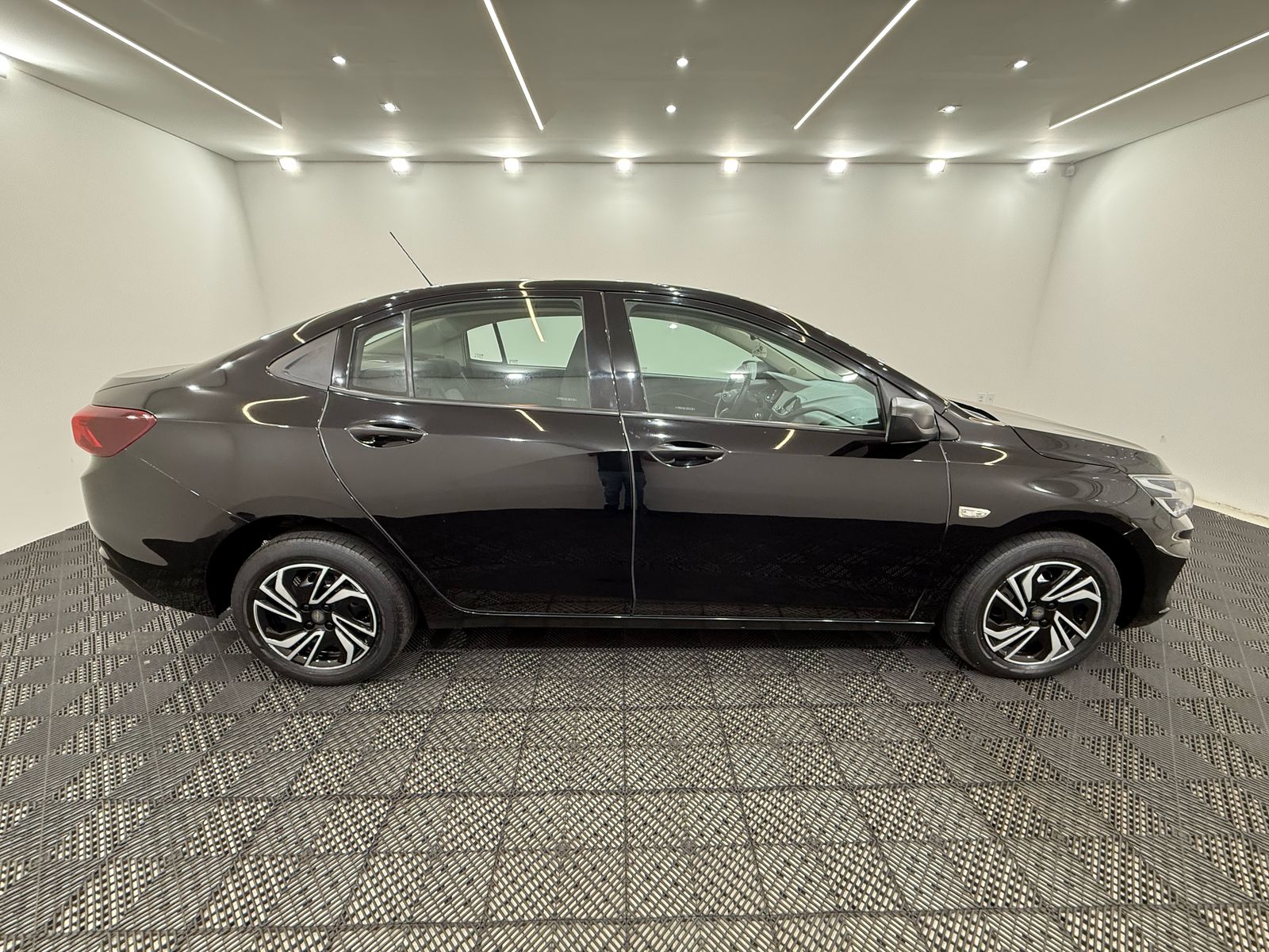 Onix Plus 1.0 Turbo Automático