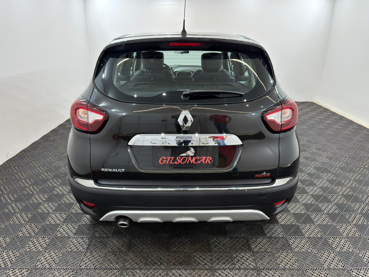 Captur Intense 2.0 Automática CVT