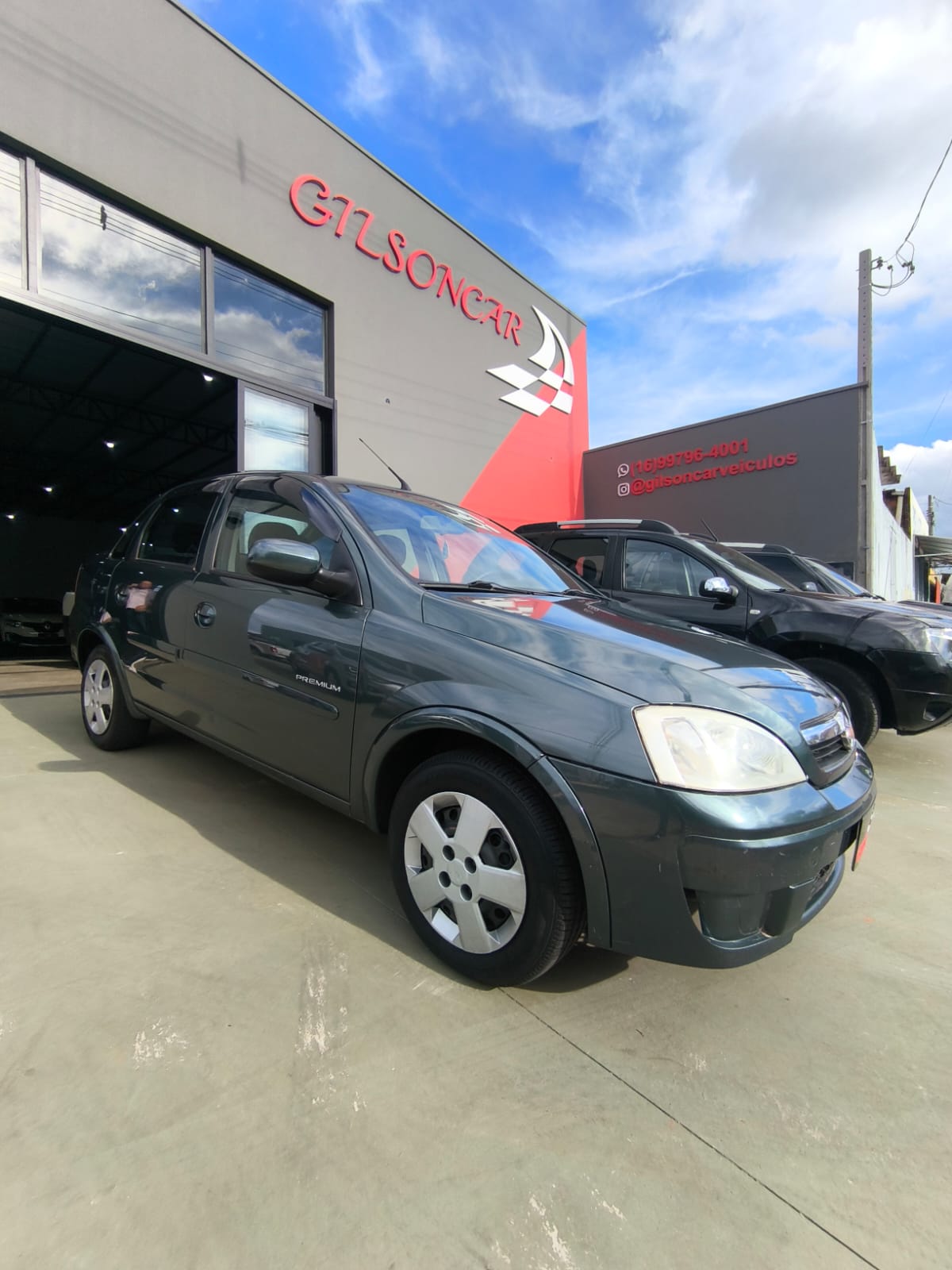 Corsa Sedan Premium 1.4