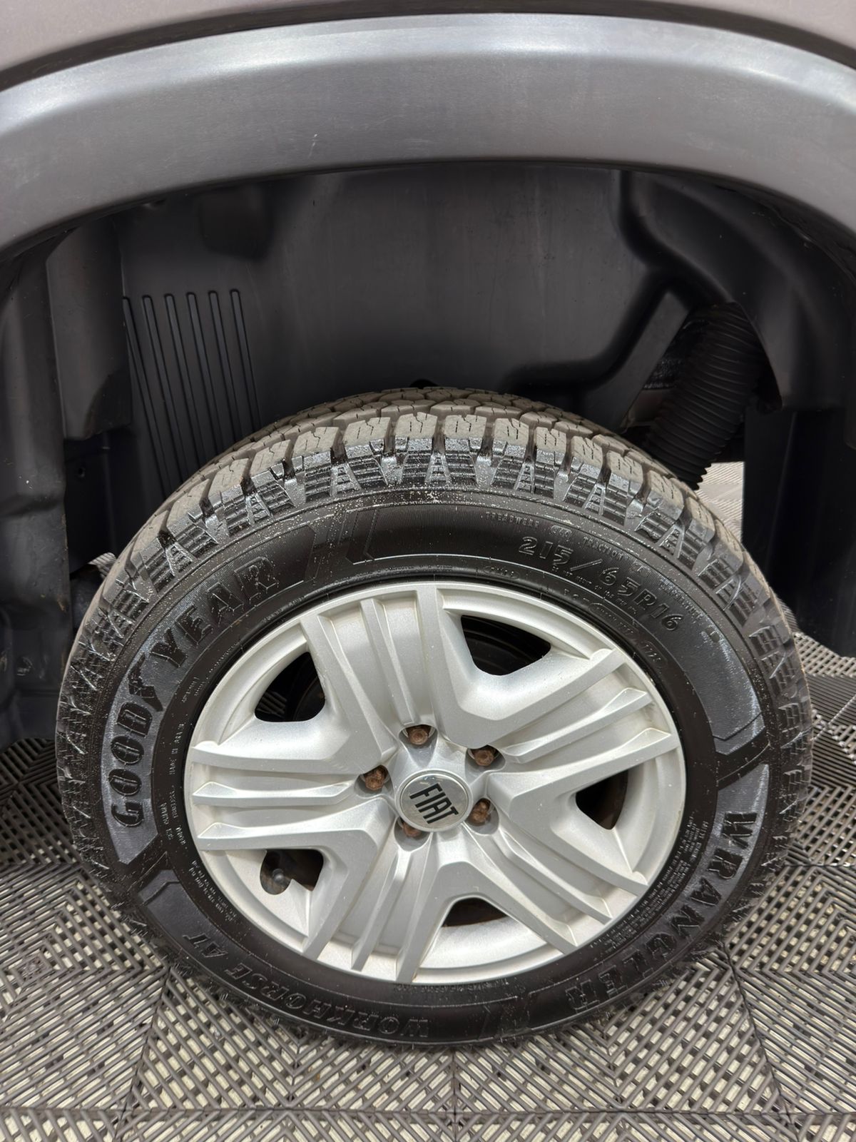 Toro Endurance 1.3 T270 Turbo Automática