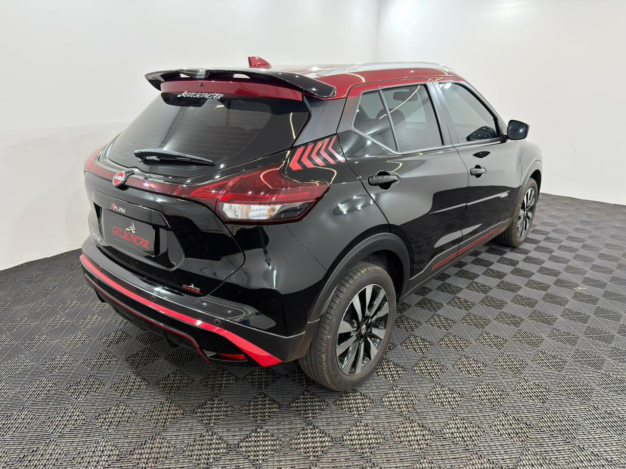 Kicks Xplay 1.6 Automático CVT