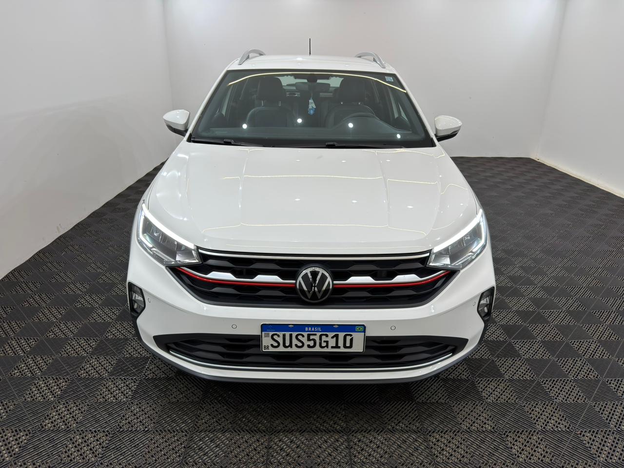 Nivus Highline 1.0 Turbo Automático