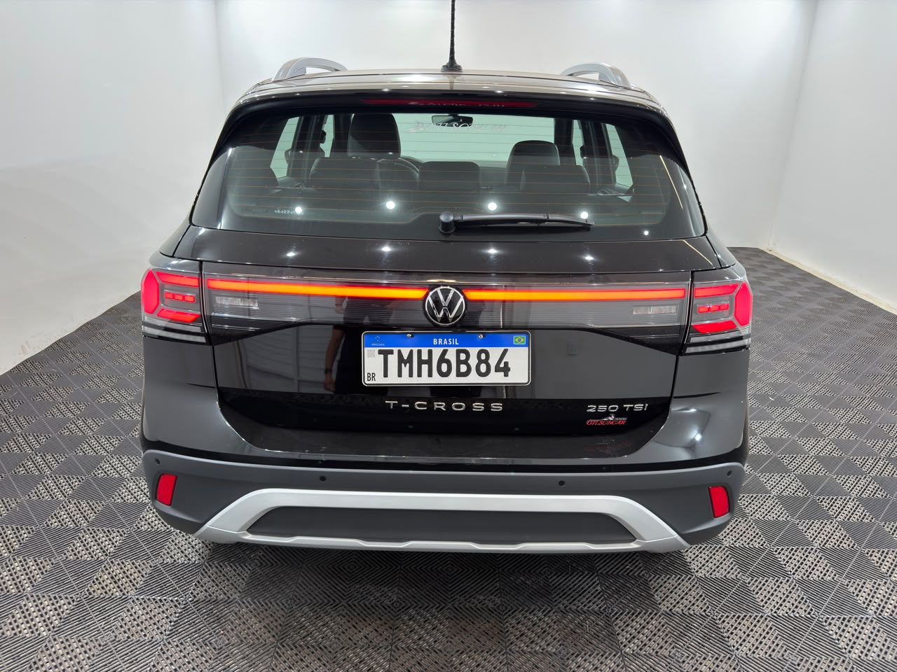T-Cross Highline 1.4 Turbo Automático