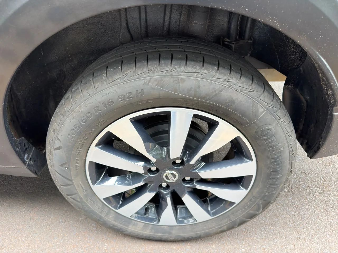 Nissan Kicks S Direct