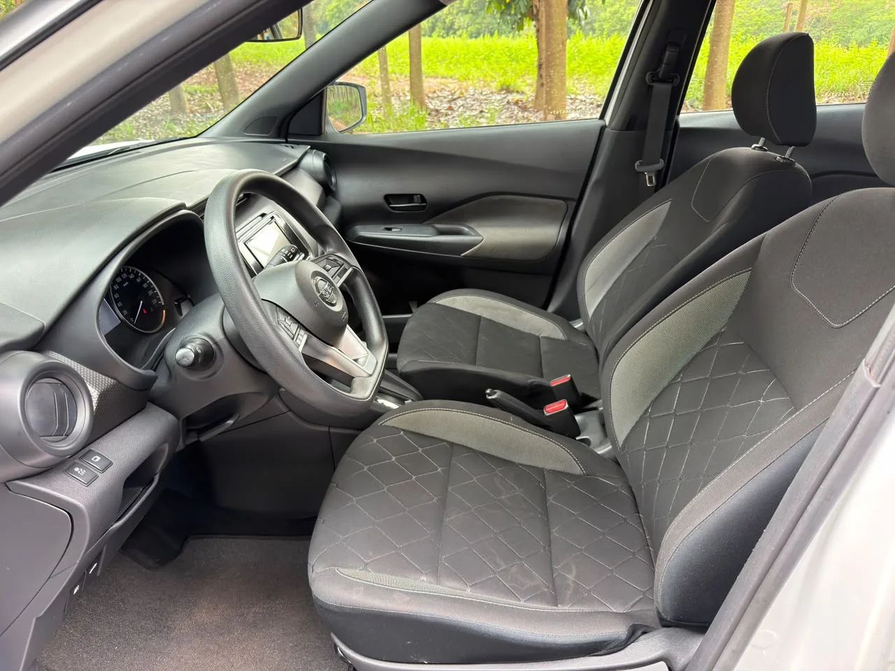 Nissan Kicks S Direct