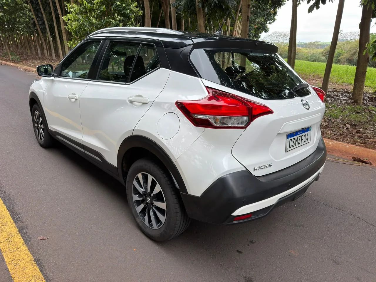 Nissan Kicks S Direct