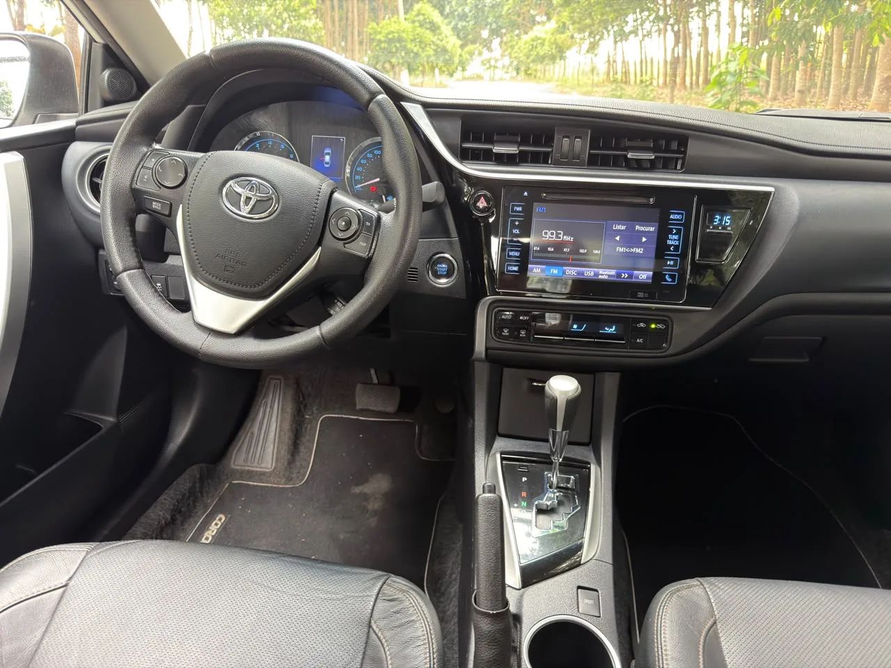 Toyota Corolla XEI