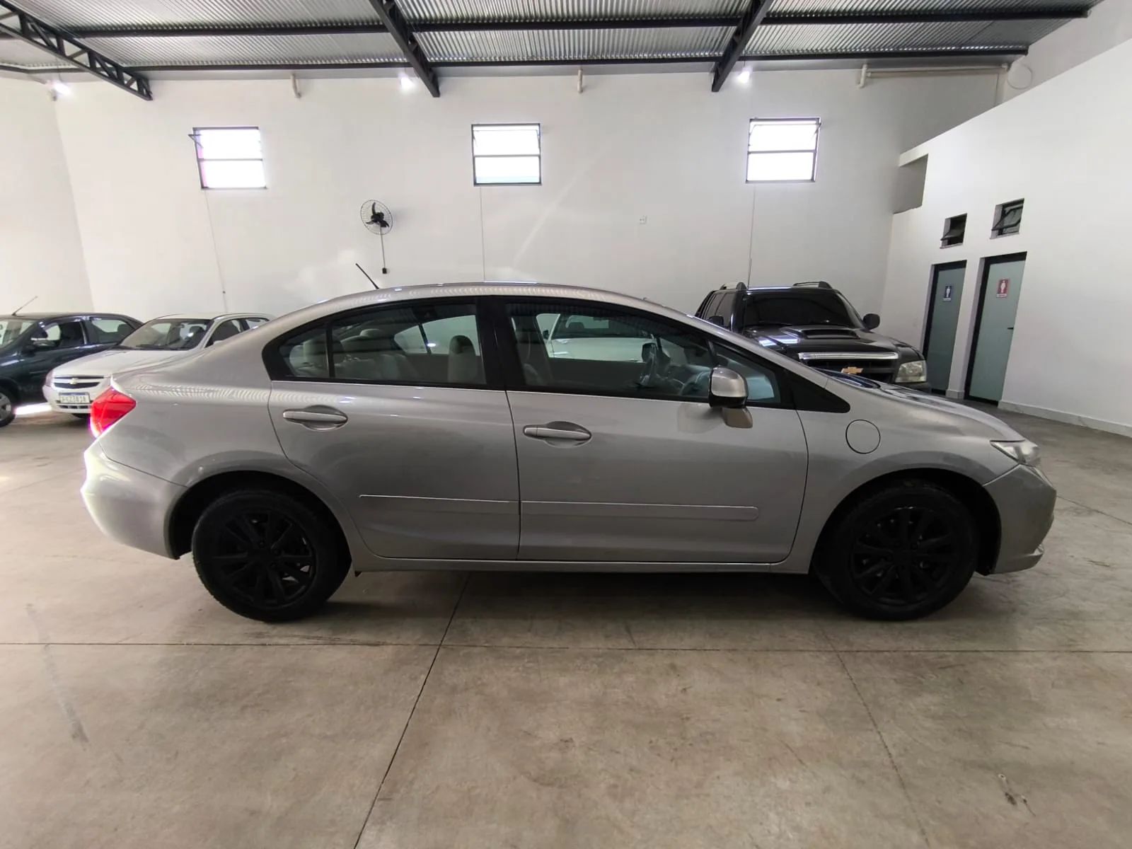 Civic LXS 1.8 Automático